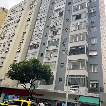 Appartamento Apartamento 1 Quarto Reformado Em Copacabana Rio de Janeiro Esterno foto